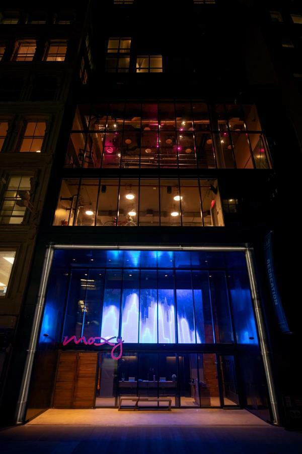 Moxy Nyc Downtown Hotel New York Exterior photo